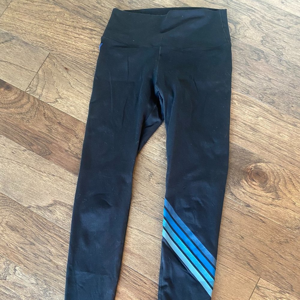 Aviator Nation full length chevron leggings size small